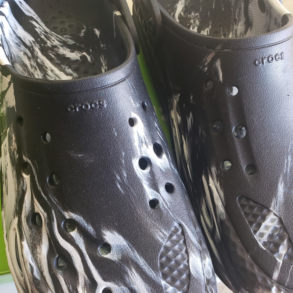 CROCS Black and White Men's Shoes - Picture 7 of 7